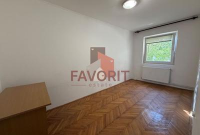 Cu centrala termica proprie. Zona Dacia. Boxa - 3