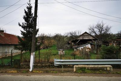 Casa de vanzare cu teren - 3