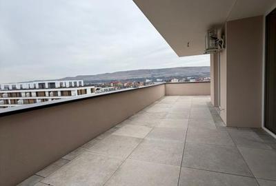 Apartament cu 3 camere în Florești