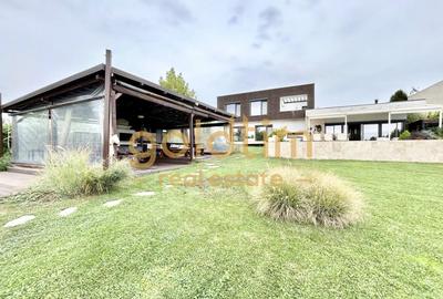 VILA SUPERBA/MOBILATA/UTILATA/PISCINA/CURTE 3000 MP/IESIRE LA LAC - 38