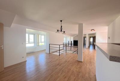 Apartament 4 camere, deosebit – mansardă spațioasa - 10