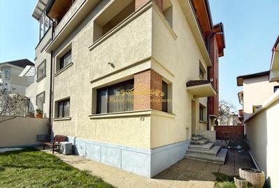 Vila 8 camere Cotroceni - Romniceanu - Panduri, curte proprie, renovatǎ - 1