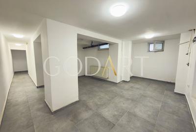 Vila spatioasa | Complet renovată | Central - 17