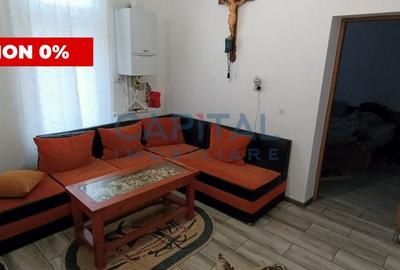 Constructie cu 3 apartamente + teren+ 2 spatii comerciale - 1