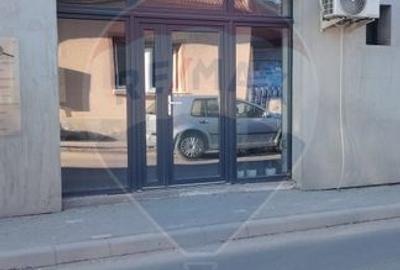 Spațiu comercial, de 42 mp, în Central