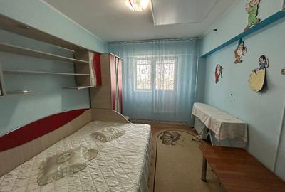 - Apartament 3 camere, suprafata 75mp, Calarasilor Viziru 3 - 4