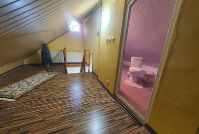 Vând casă cu  5 camere - 8