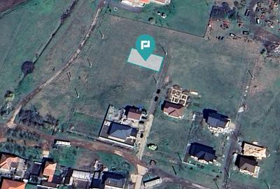 Loc de casa de 448mp în Livada - 2