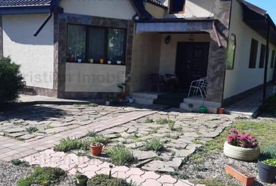 Vila P+M 2014, Varsatura 160mp construiti, teren=1000mp - 4