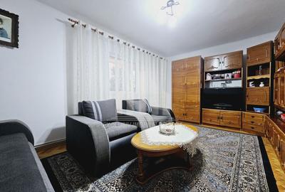 Apartament 3 camere decomandate | 68 mp | Mobilat | Cetate - 1