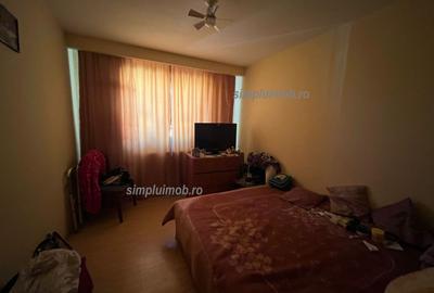 Apartament cu 3 camere decomandat, mobilat în Brâncoveanu