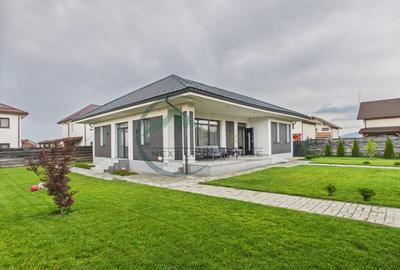 Casă individuală cu 3 camere în Tărlungeni