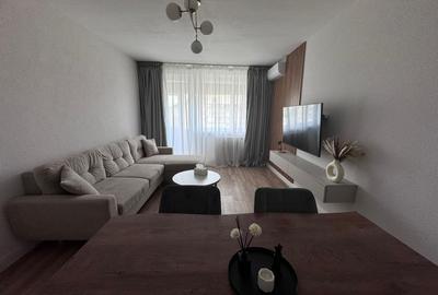 Apartament cu 3 camere semidecomandat în Tineretului