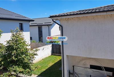 Casă cu 4 camere în Est