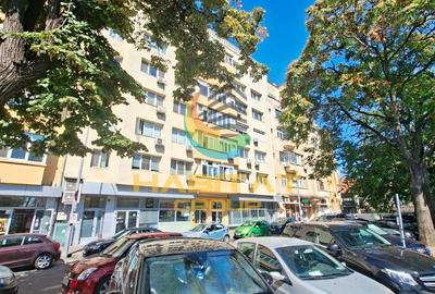 Apartament cu 3 camere semidecomandat, mobilat în Calea Călărașilor