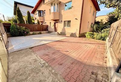 Duplex cu 4 camere în Metalurgiei