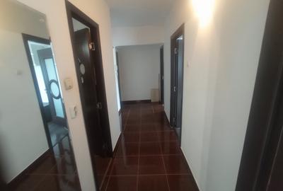 2 camere Mergeanului - 11