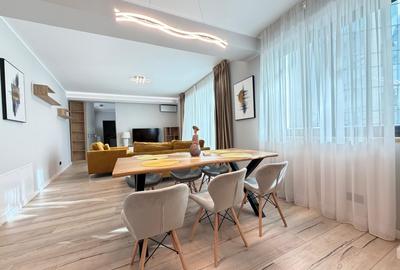Apartament cu 3 camere semidecomandat în Romană