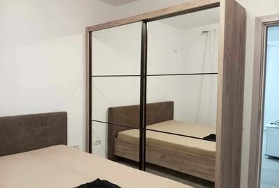 Apartament cu 3 camere decomandat în Theodor Pallady