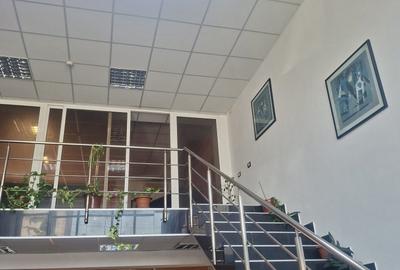 Zona ultracentrala - Cladire moderna de birouri, Parter+Mezanin+Etaj - 8