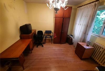 4 camere Piata Iancului, etaj intermediar,an 1978 - 8