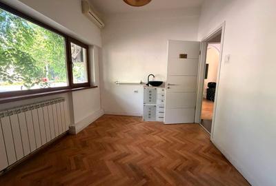 SPATIU BIROURI | VEDERE STRADALA | P-TA VICTORIEI - 13