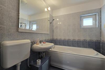 Inchiriere apartament spatios cu 3 camere decomandate. Zona Republicii, Bacau - 9