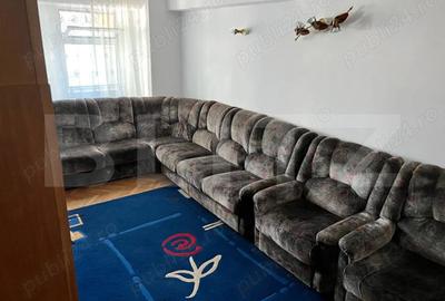 Apartament cu 4 camere decomandat, mobilat în Central