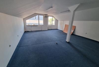 Spațiu comercial, de 44.00 mp, în Cetate