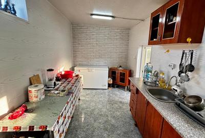 ÎNCHIRIERE CASA CU GRADINA PROPRIE ÎN VALEA CALUGĂREASCĂ, PRAHOVA - 10