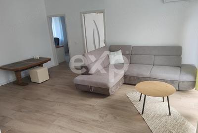 Apartament cu 3 camere semidecomandat, mobilat în Gruia