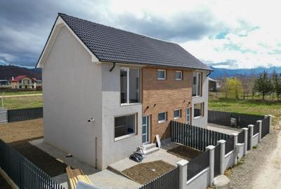Apartament cu 4 camere, mobilat în Râșnov