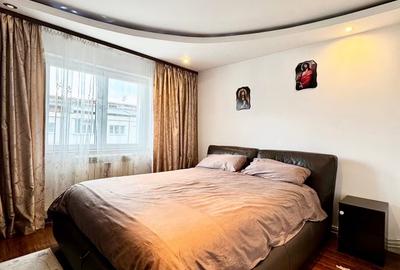 Apartament cu 3 camere decomandat în Fălticeni
