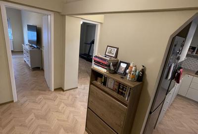 Piața Sf. Gheorghe | Decomandat | Renovat | Centrală proprie | Boxă 16 mp - 3