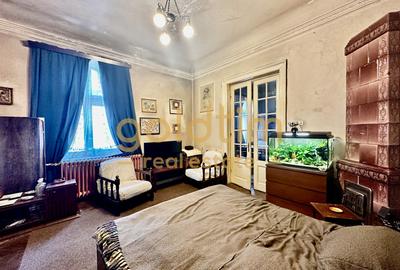 Casă individuală cu 10 camere în Gara de Nord