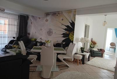 Ofer spre închiriere apartament lux 4 camere în stațiunea Mamaia - 5