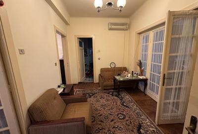 Vanzare apartament patru camere in vila cartierul Armenesc curte - 9