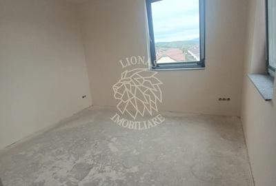 Apartament 3 camere, balcon, et 1 - Nou Finisat la cheie- Zona Terra - 1