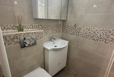 De vanzare Apartament 3 camere 13 Septembrie - 15