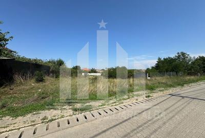 Teren Construcții intravilan de 2800 mp, în Micești
