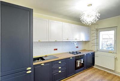 Apartament cu 3 camere decomandat în Aradului