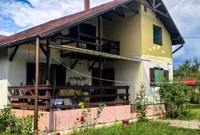 Casa Breaza , zona centrala , 500mp teren drept ,toate utilitatile - 18