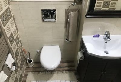 Apartament 3 camere renovat Str. REPUBLICII - 10