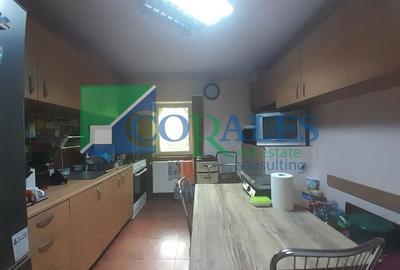Model de apartament spatios. Zona excelenta. Centrala proprie. - 3