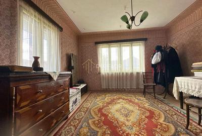 Casă cu 2 camere și teren generos | Roteni | 69.000 € - 5