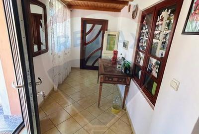 Casă 1.624 mp teren in Pielesti - 12