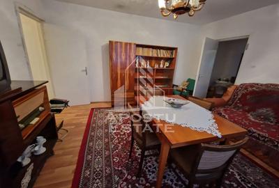 Apartament cu 3 camere semidecomandat, mobilat în Soarelui