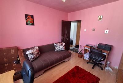 Apartament cu doua camere semidecomandat finisat si mobilat etajul 4 cu pod - 9
