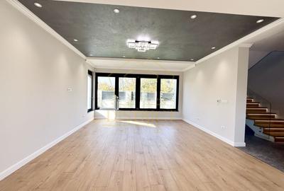 Casă individuală cu 5 camere în Dumbrăvița