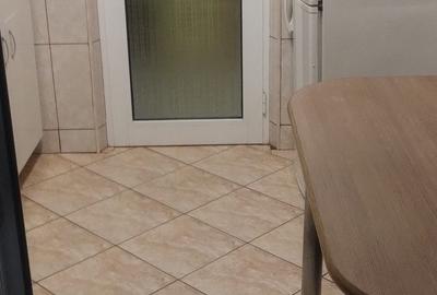 Apartament 2 camere semidecomandat, etaj 1, centrală termică, Micro 16 - 4